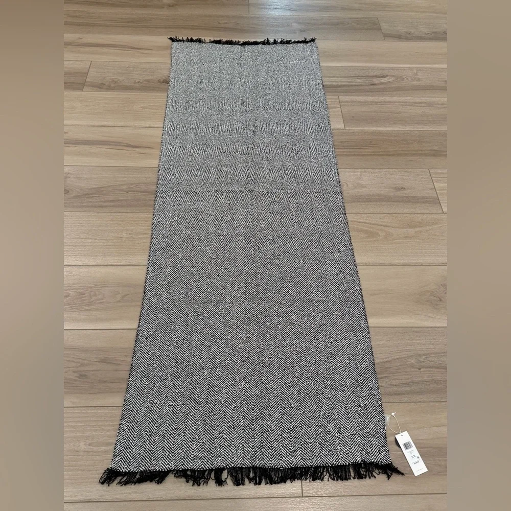 NWT Eileen Fisher $168 Handloomed Organic Cotton Herringbone Scarf